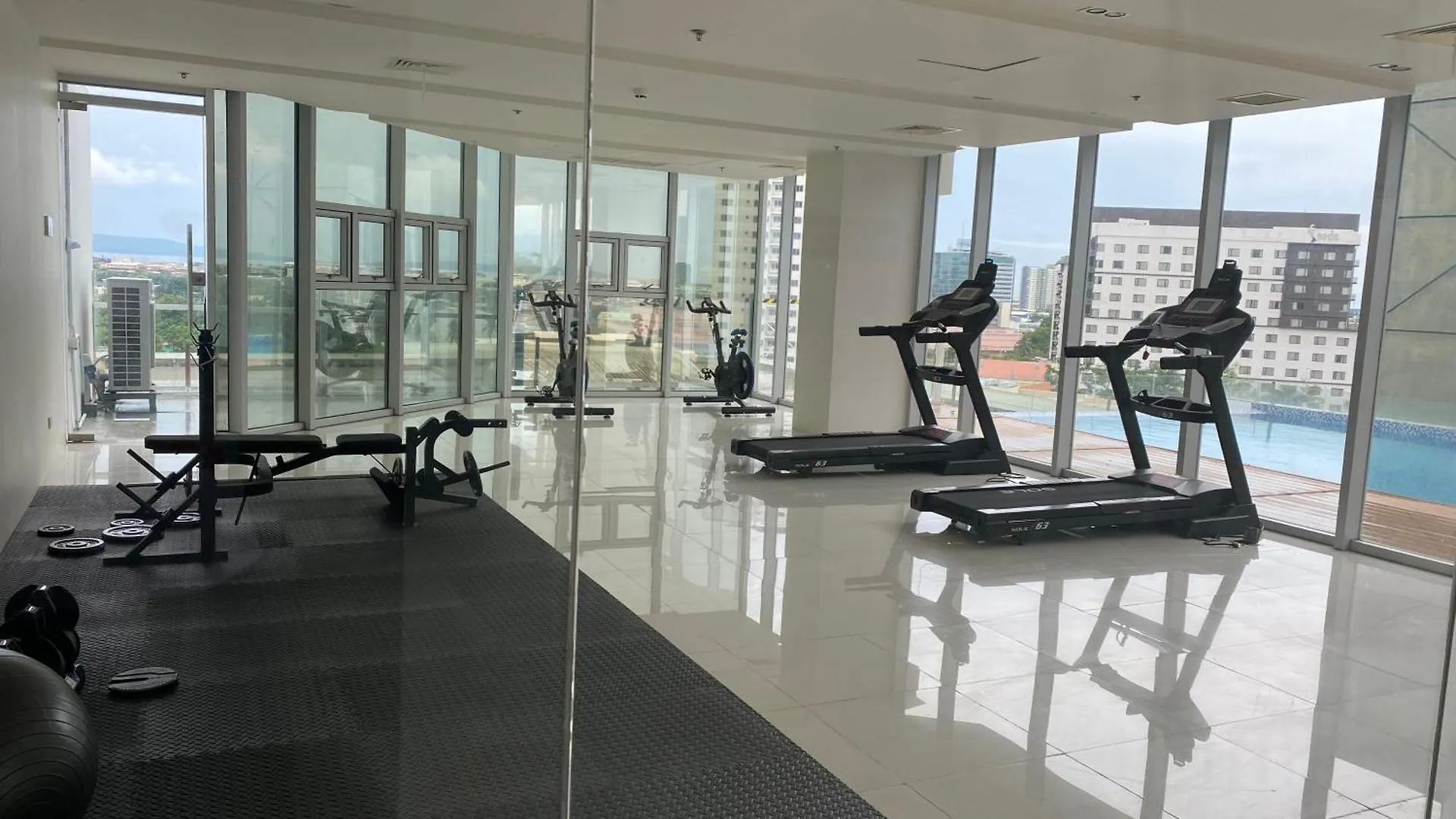 Cozy Studio Unit Beside Abreeza Mall With Parking Davao Hotel apartamentowy